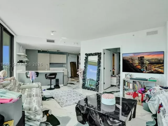 3-bedroom condo for sale in Miami - 501 NE 31st St 3306 - MondialRealty