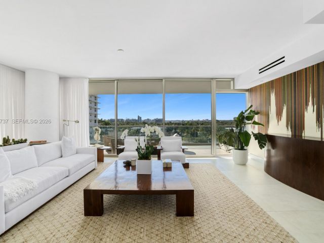 Apartment for sale  Unit #611 - photo 7501594