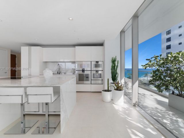 Apartment for sale  Unit #611 - photo 7501600