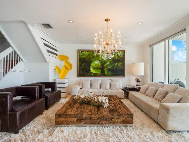 Home for rent at 6407 NW 109th Ave 6407 - photo 7486325