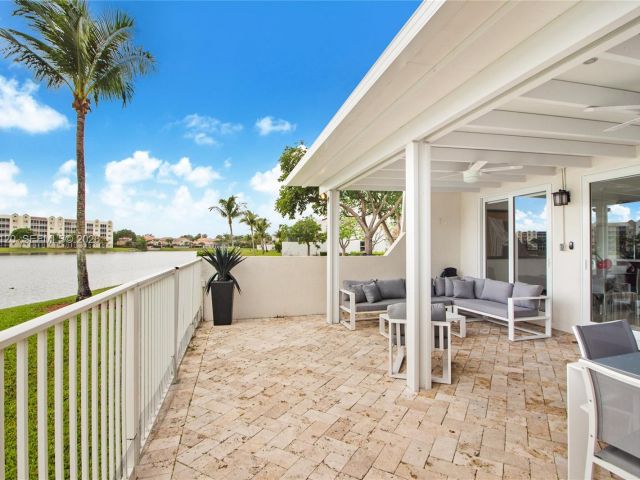 Home for rent at 6407 NW 109th Ave 6407 - photo 7486331