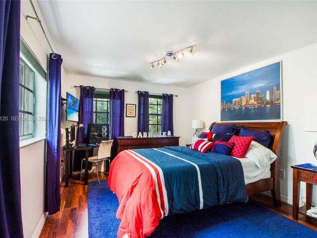 Home for rent at 6407 NW 109th Ave 6407 - photo 7486337