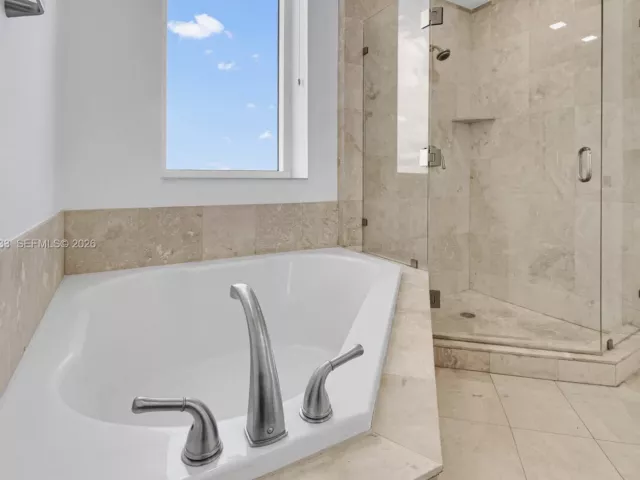 3-bedroom condo for sale in Hallandale Beach - 1755 E Hallandale Beach Blvd PH02E - MondialRealty