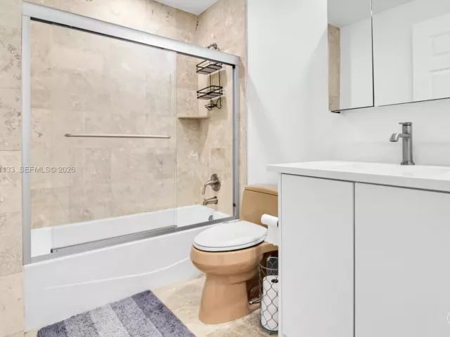 3-bedroom condo for sale in Hallandale Beach - 1755 E Hallandale Beach Blvd PH02E - MondialRealty