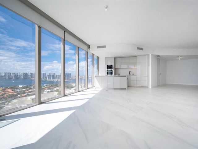 Apartment for sale  Unit #1604 - photo 7495814