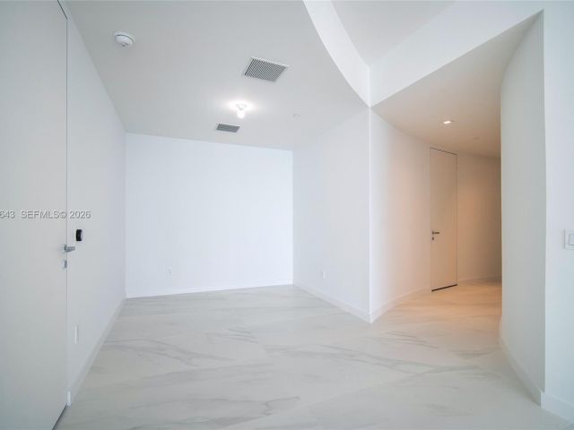 Apartment for sale  Unit #1604 - photo 7495818