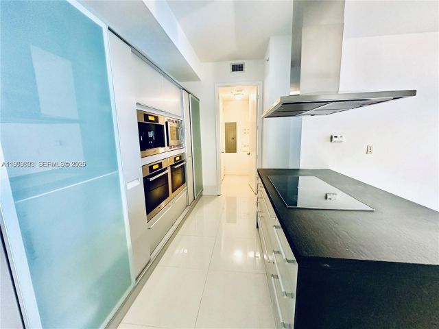 Apartment for rent  Unit #4808 - photo 7496531