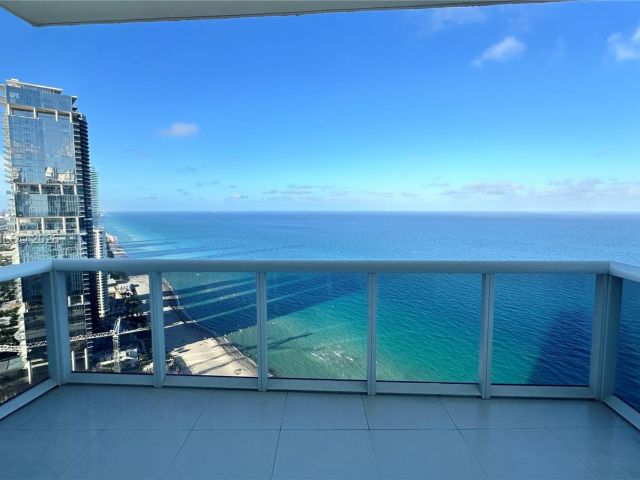 Apartment for rent  Unit #4808 - photo 7496546