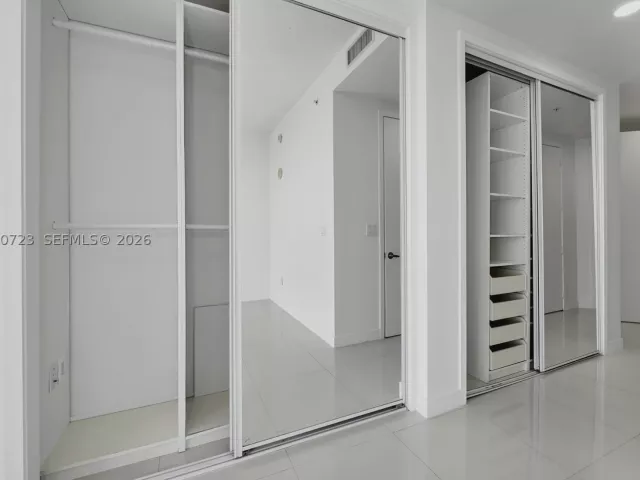 2-bedroom condo for rent in Sunny Isles Beach - 18201 Collins Ave 4808 - MondialRealty