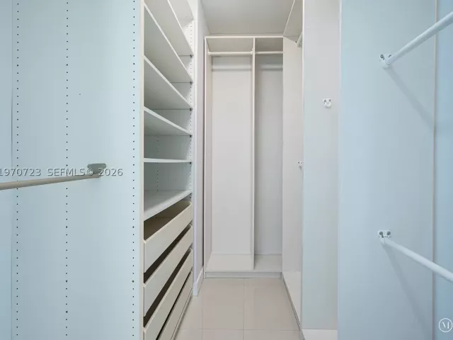 2-bedroom condo for rent in Sunny Isles Beach - 18201 Collins Ave 4808 - MondialRealty