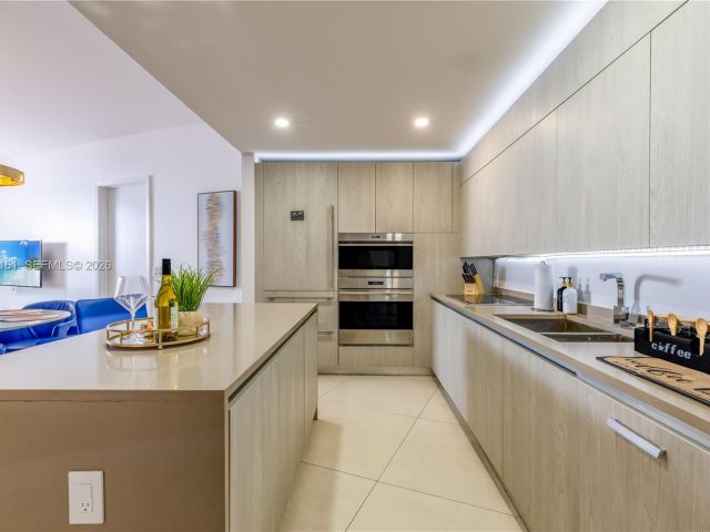 Apartment for sale  Unit #3706 - photo 7512390