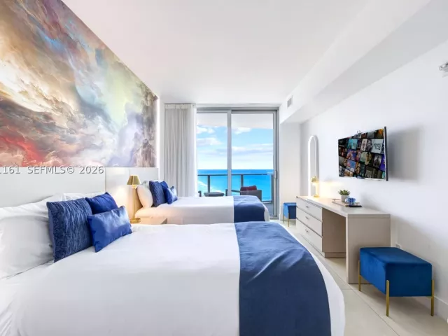2-bedroom condo for sale in Hollywood - 4111 S Ocean Dr 3706 - MondialRealty