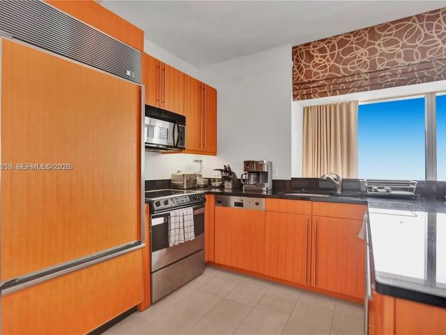 Apartment for sale  Unit #3212 - photo 7510396