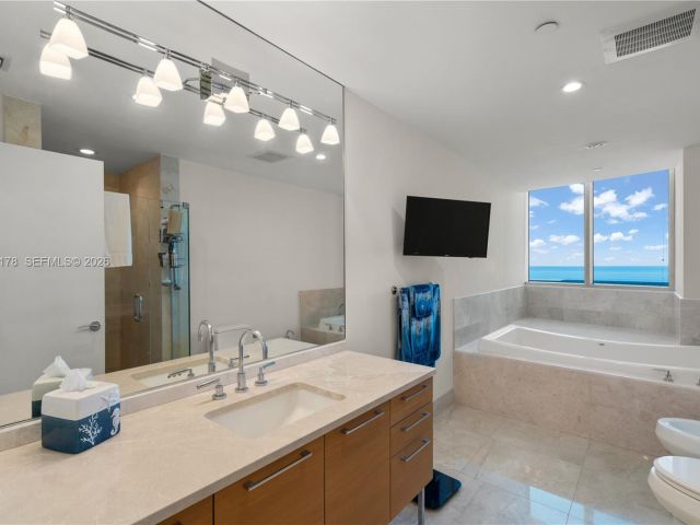 Apartment for sale  Unit #4608 - photo 7498443