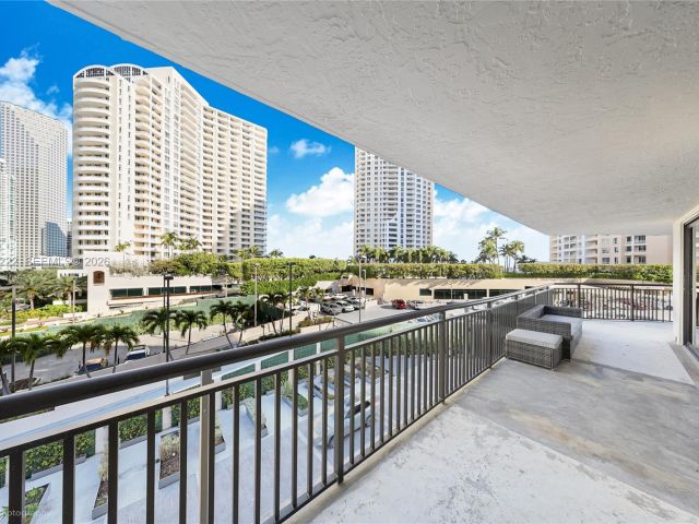 Apartment for sale  Unit #608 - photo 7469810