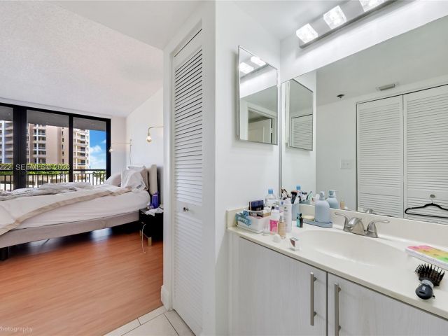 Apartment for sale  Unit #608 - photo 7469816