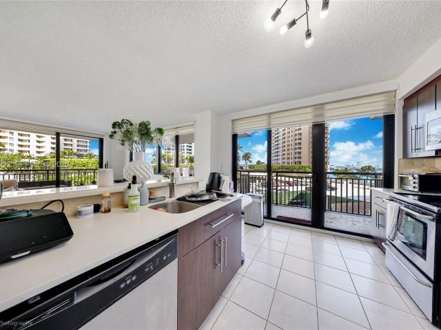 Apartment for sale  Unit #608 - photo 7469818