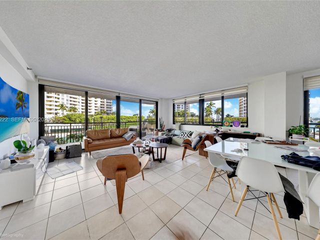 Apartment for sale  Unit #608 - photo 7469820