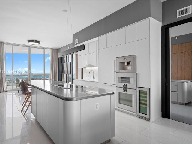 Apartment for sale  Unit #2503 - photo 7498786