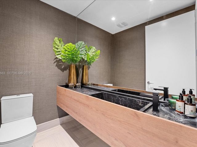 Apartment for sale  Unit #2503 - photo 7498790