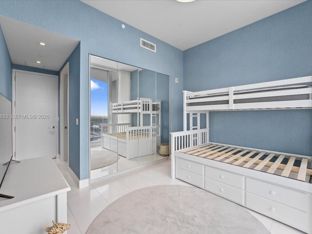 Apartment for sale  Unit #2503 - photo 7498795