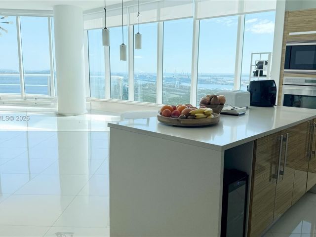 Apartment for sale  Unit #3102 - photo 7494789