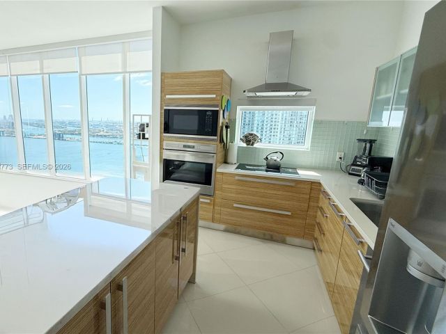 Apartment for sale  Unit #3102 - photo 7494792