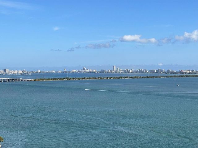 Apartment for sale  Unit #3102 - photo 7494798