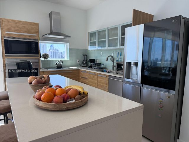 Apartment for sale  Unit #3102 - photo 7494819