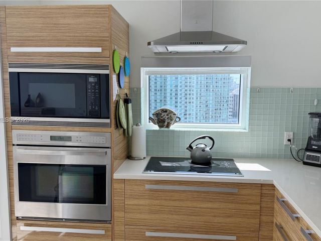 Apartment for sale  Unit #3102 - photo 7494820