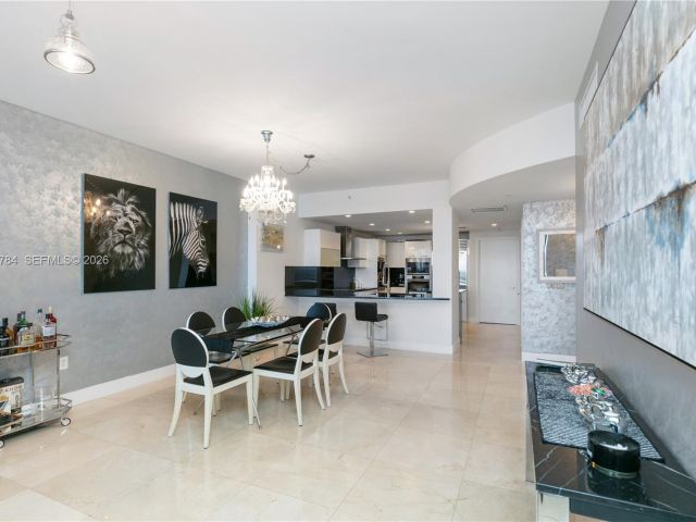 Apartment for rent  Unit #2905 - photo 7498722