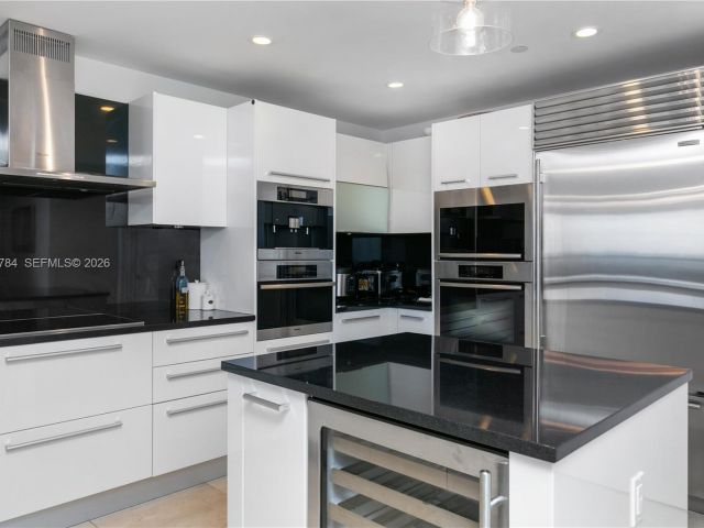 Apartment for rent  Unit #2905 - photo 7498723