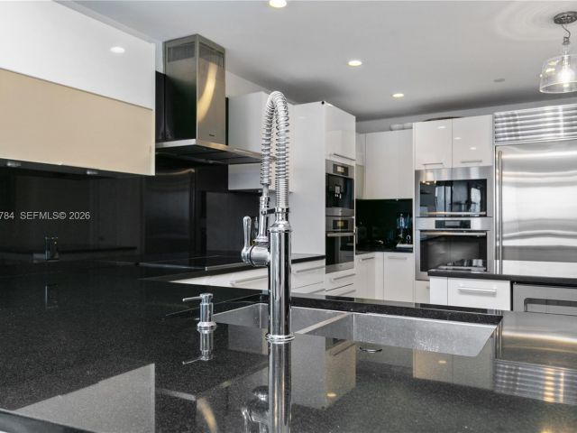 Apartment for rent  Unit #2905 - photo 7498736