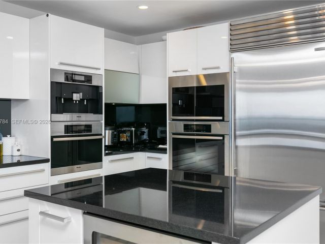 Apartment for rent  Unit #2905 - photo 7498737