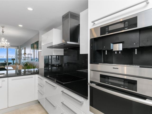 Apartment for rent  Unit #2905 - photo 7498738