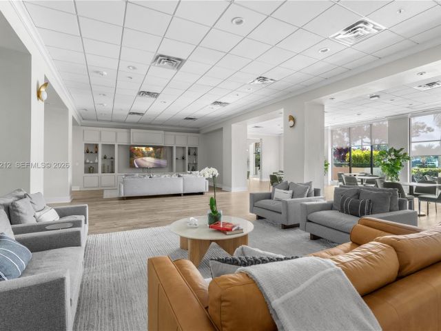 Apartment for sale  Unit #16Y - photo 7526620