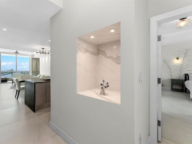 Apartment for rent  Unit #4202 - photo 7467371