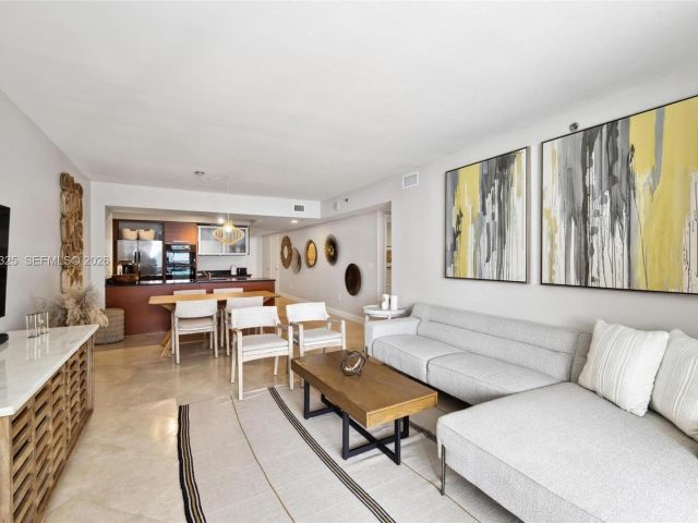 Apartment for rent  Unit #2811 - photo 7523838