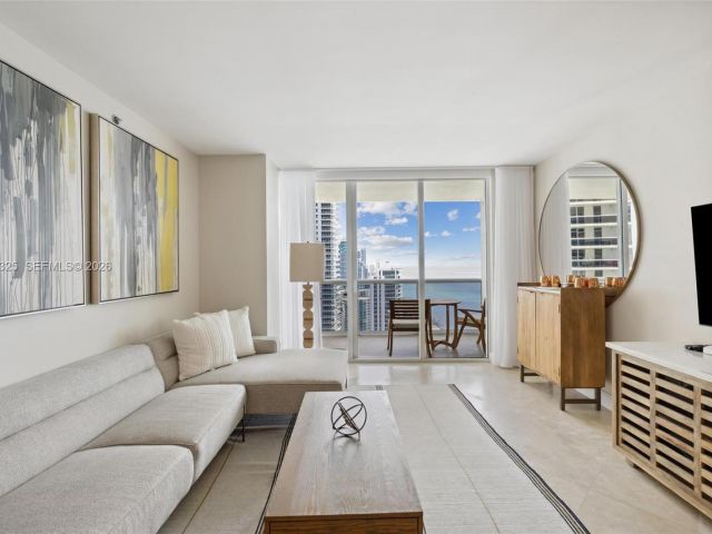 Apartment for rent  Unit #2811 - photo 7523841