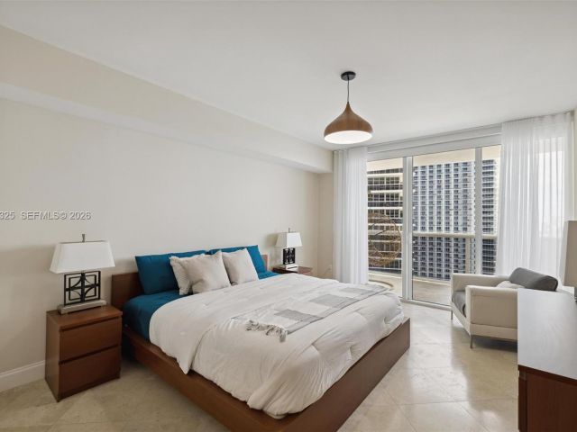 Apartment for rent  Unit #2811 - photo 7523850