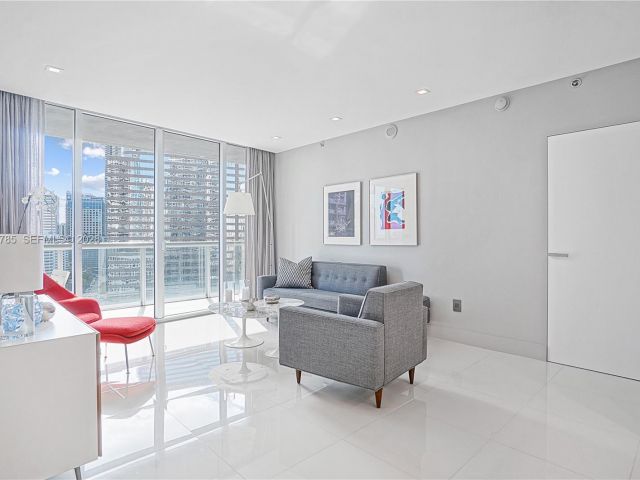 Apartment for rent  Unit #1913 - photo 7510715