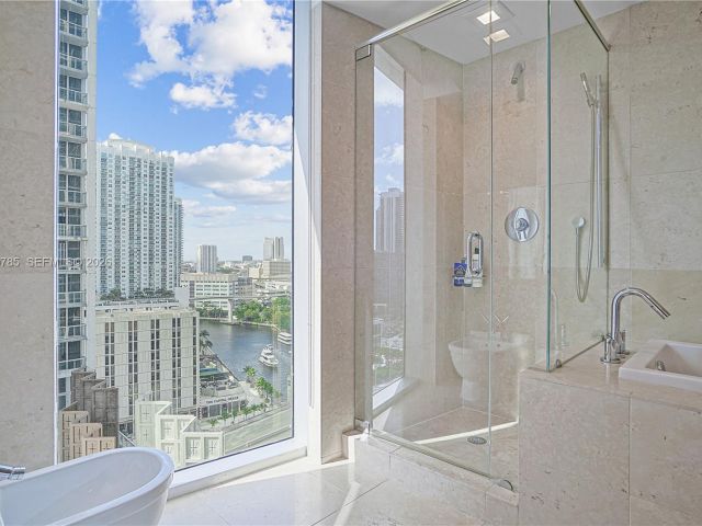 Apartment for rent  Unit #1913 - photo 7510725