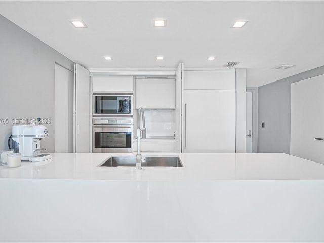 Apartment for rent  Unit #1913 - photo 7510727