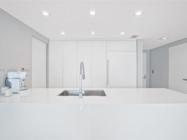 Apartment for rent  Unit #1913 - photo 7510728