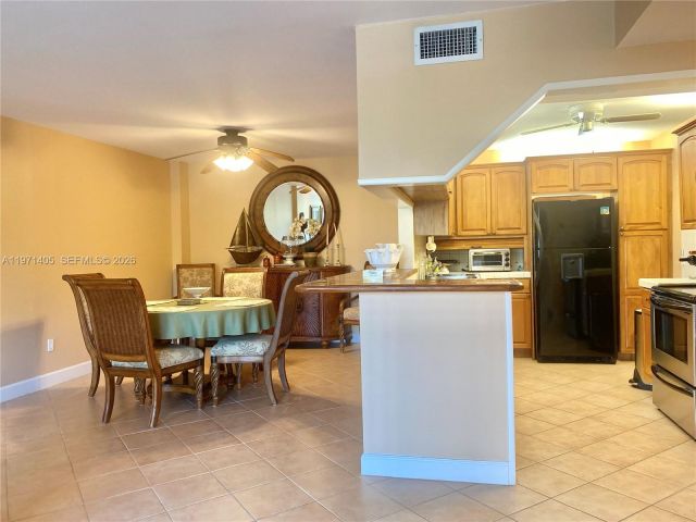 Apartment for rent  Unit #204 - photo 7491076