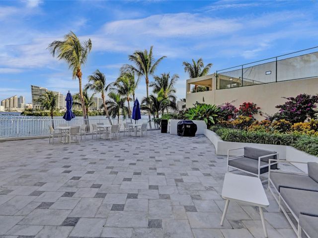 Apartment for sale  Unit #1009 - photo 7503333