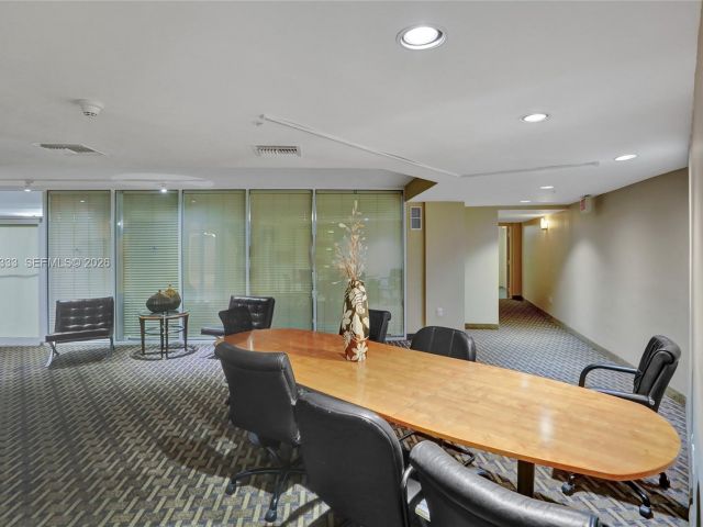 Apartment for sale  Unit #1009 - photo 7503343