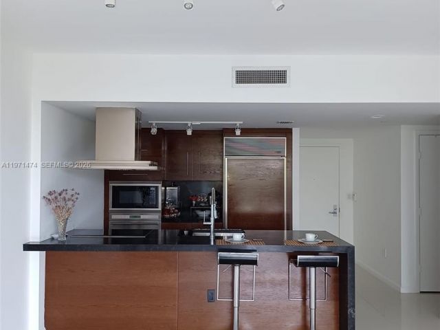 Apartment for rent  Unit #509 - photo 7533947