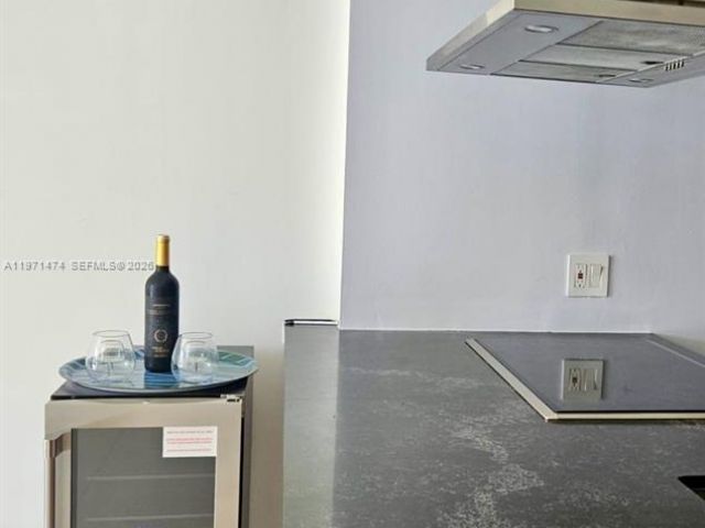 Apartment for rent  Unit #509 - photo 7533949