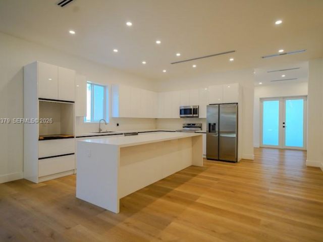 Home for sale at 112 NW 24th Ct - photo 7515396